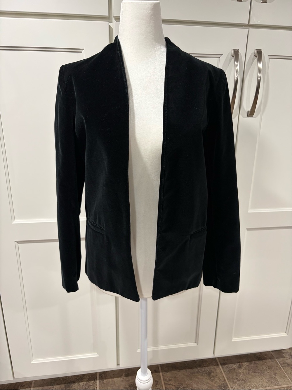 Desiree Petite Black Velvet Open-Front Blazer